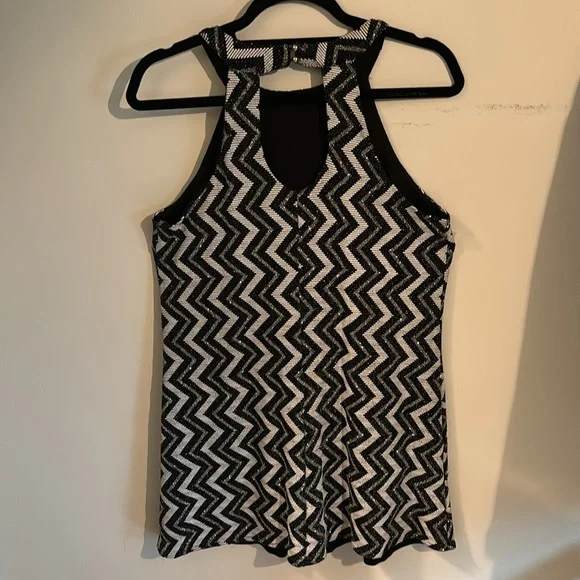 Candie's Black and White Zigzag Dress - Picture 2 of 11